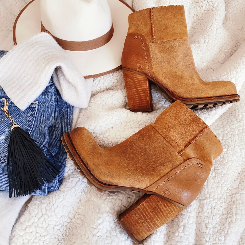 Sam Edelman Tan Ankle Boots
